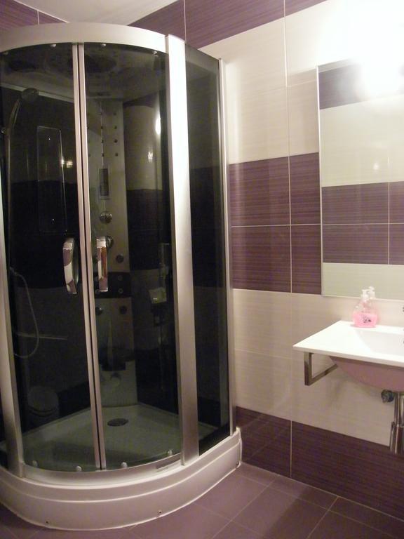 Hostal Dulcinea Esquivias Eksteriør billede