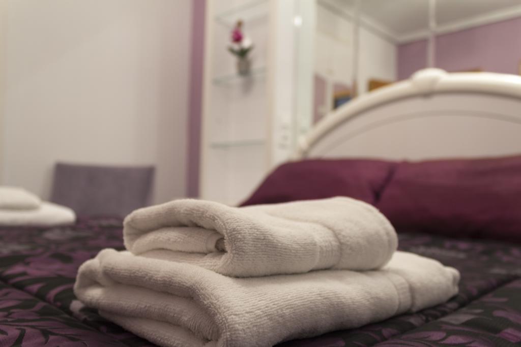 Hostal Dulcinea Esquivias Eksteriør billede